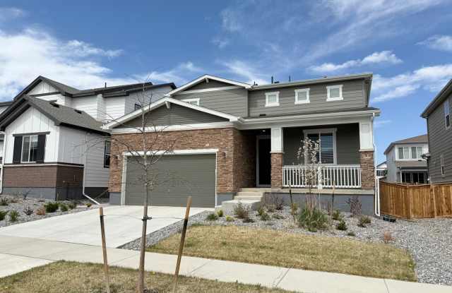 Stunning New Build in Lafayette with Sleek Finishes, a Chef's Dream Kitchen with Stainless Steel Appliances including Gas Stove and Double Oven! Minutes to I25 and E470 photos photos