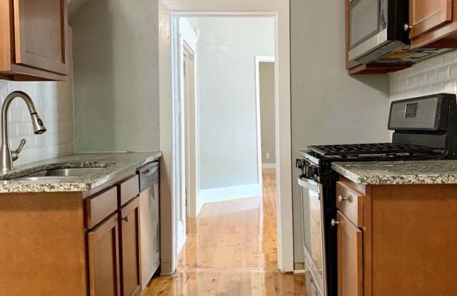 Beautiful 6 bedroom house in St. Paul!! - 800 Sims Avenue, St. Paul, MN 55106