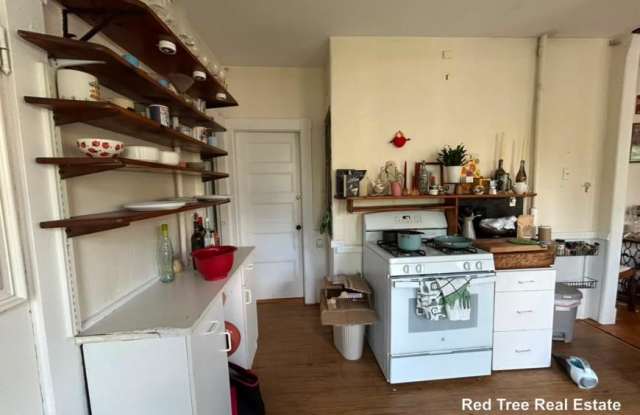 12 Glenwood Ave. Gallery 3
