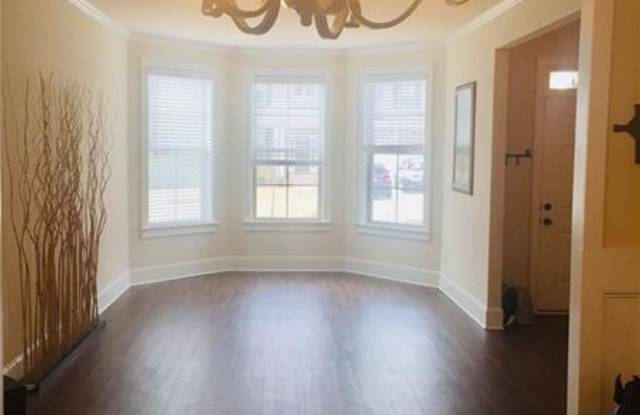 5360 Mirror Lake Drive Gallery 3