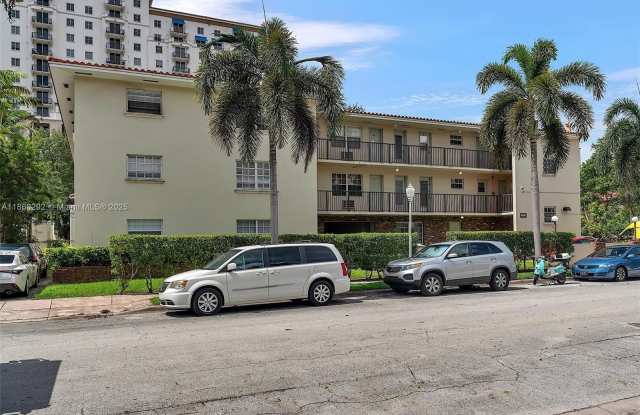 318 Majorca Ave photos photos