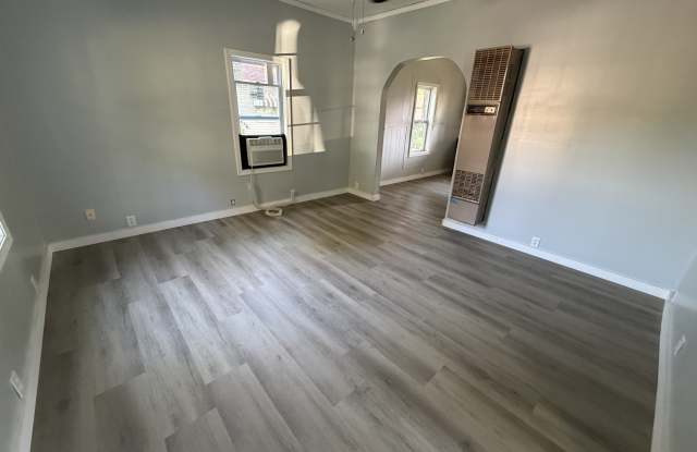 1317 South Cherry Street Gallery 4