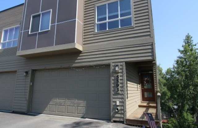 Modern and Spacious 4 Bedroom Condo in East Anchorage! photos photos