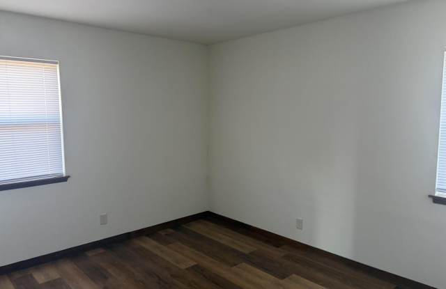 1715 Wisconsin Avenue Gallery 4