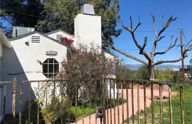 5223 San Feliciano Drive Gallery 3