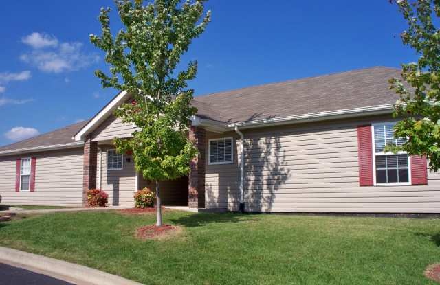 100 Garden Circle #4 - 100 Garden Cir, Branson, MO 65616