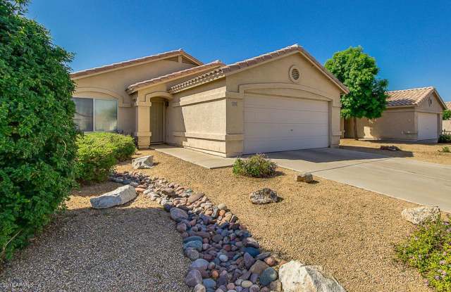 3 bedroom, 2 bath home in Stonecrest, ready to move in. Gallery 1