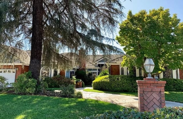 82 West Palm Drive - 82 West Palm Drive, Arcadia, CA 91007
