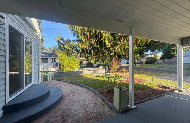 5 Bedroom with a FULLY Finished Basement! Gallery 4