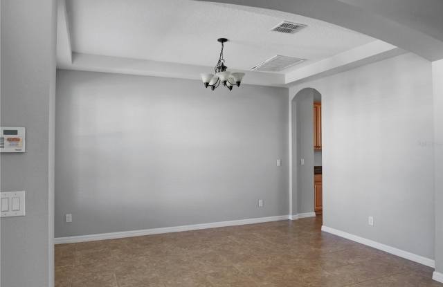 15002 OZZI STREET Gallery 2