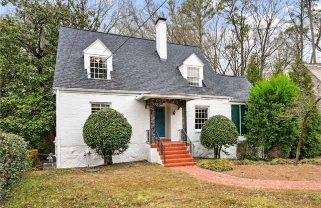 2878 N Hills Drive NE photos photos