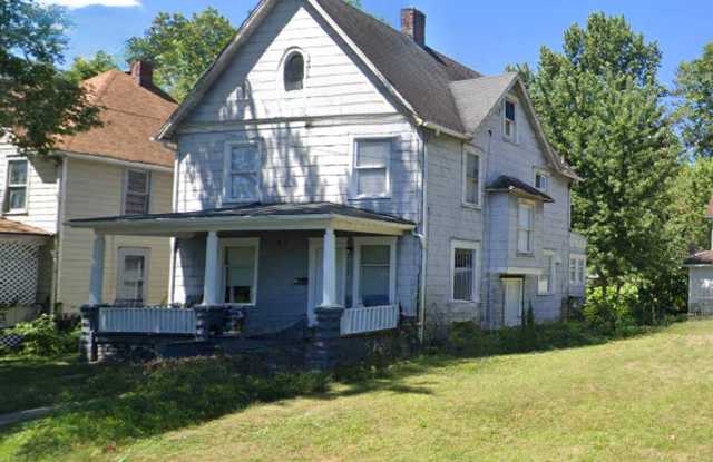 3 Bedroom NW Canton House for Rent photos photos