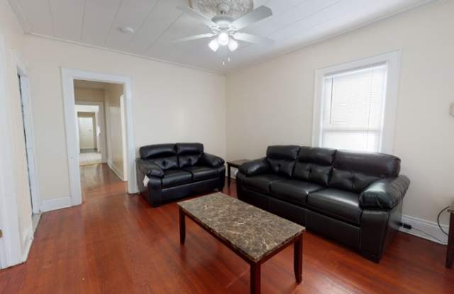 1318 Madison St photos photos