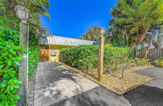 1027 Tequesta St photos photos