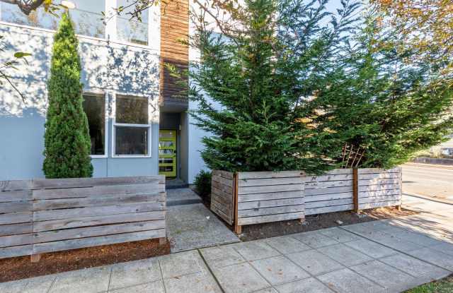 Great Location photos photos