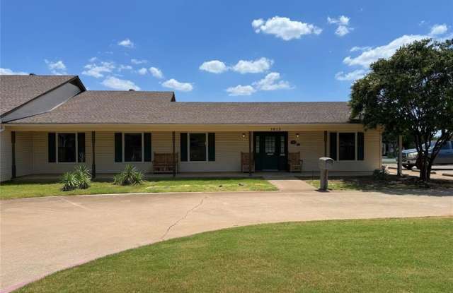 1013 S Highway 377 photos photos