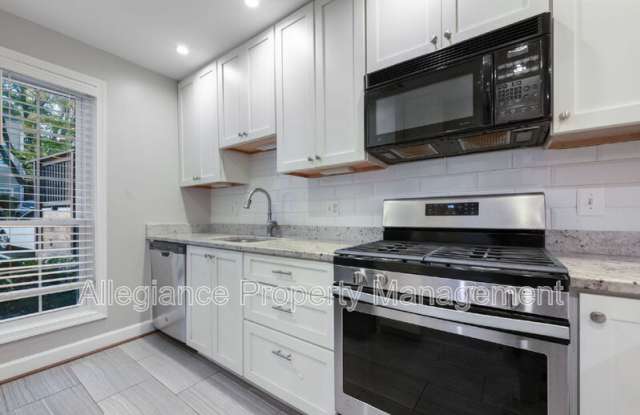 10053 Oakton Terrace Rd Gallery 2