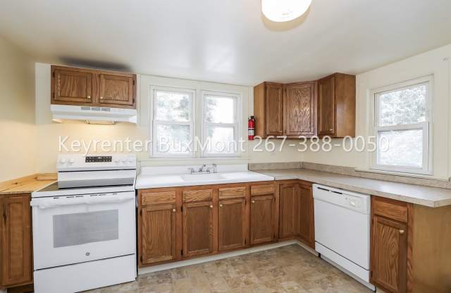 Charming 3-Bedroom, 2-Bath Home with Large Yard and Detached 2-Car Garage photos photos