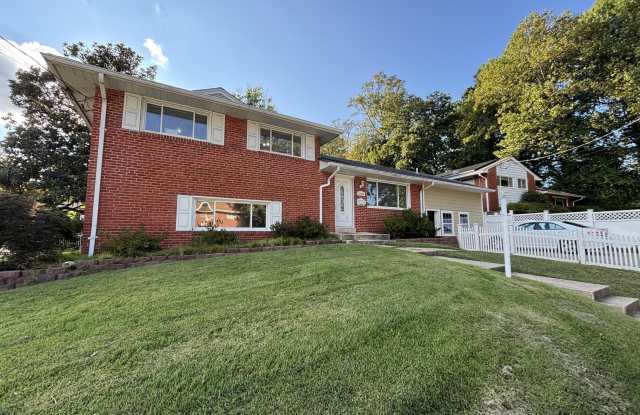 10406 CONOVER Gallery 2