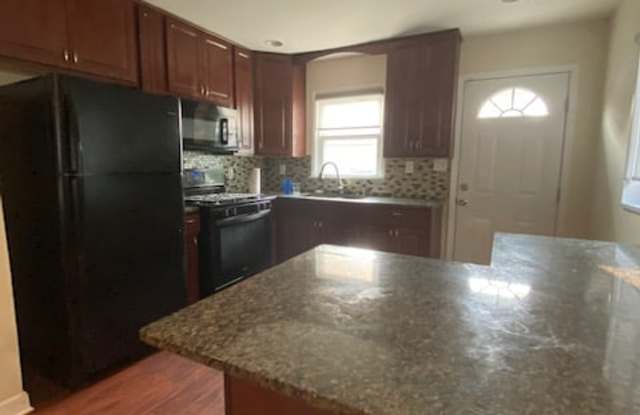 1436 Kenilworth Drive Gallery 4