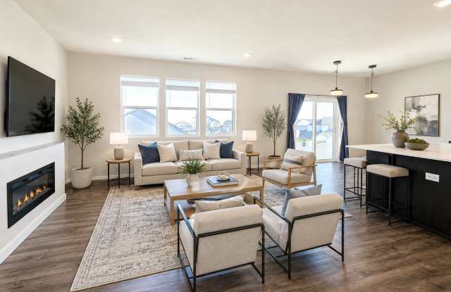 Spacious 5-Bedroom West Richland Home with Bonus Living Space! Gallery 1