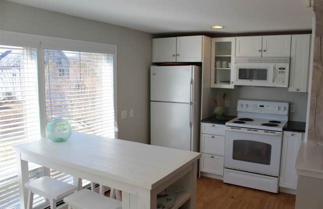 102 Sand Piper Dr - 102 Sand Piper Drive, Charlestown, RI 02879