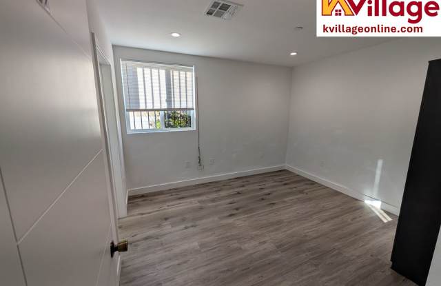 Private Bedroom w Personal Bathroom  Shower, shared student-oriented space **PET-FRIENDLY FLOOR** photos photos