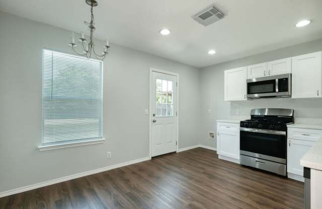 14312 Cummins Way Gallery 4