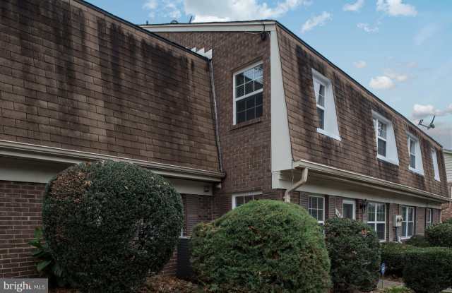 9589 HAGEL CIRCLE Gallery 3