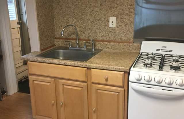 500 North Ave - 500 North Avenue, Dunellen, NJ 08812