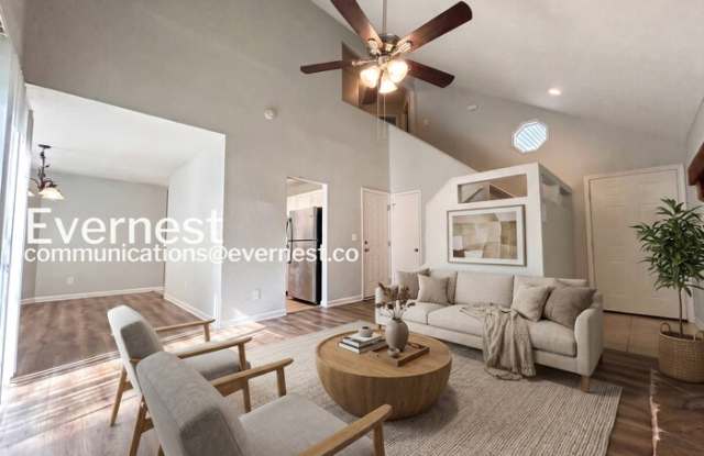 4165 Little Springs Road Gallery 4