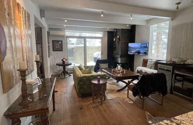 210 East Hyman Avenue photos photos