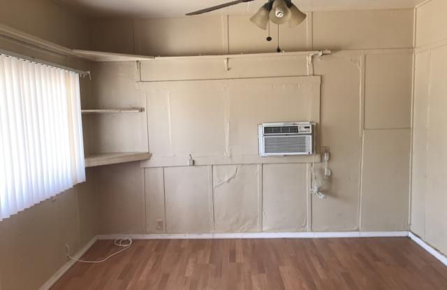Phoenix 1 Bedroom Unit Gallery 3
