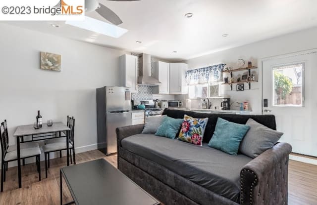 9333 Lawlor - 9333 Lawlor Street, Oakland, CA 94605