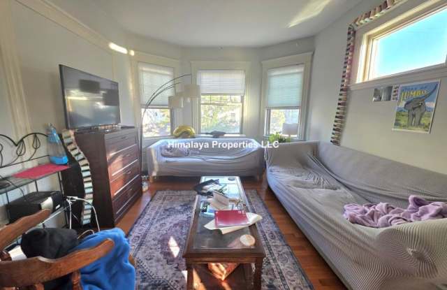 67 Hillsdale Rd. Gallery 3