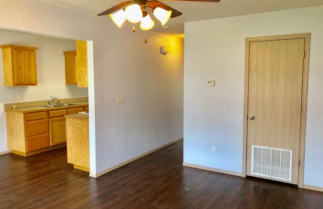 204 Lacey Ln Unit D photos photos