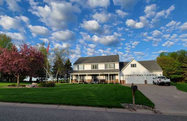 Executive-Level Rental Offering in SW Woodbury — Space, Privacy  High-End Finishes photos photos