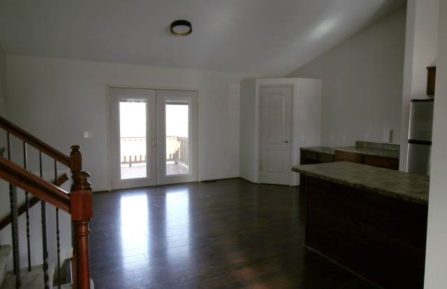 1804 Scott Drive Gallery 2