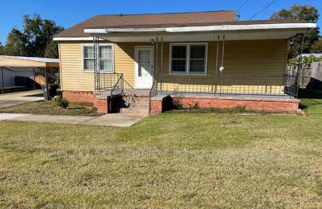 411 20th Ave photos photos