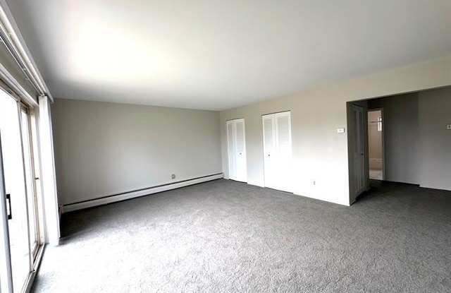 2859 E Maple Road Gallery 2