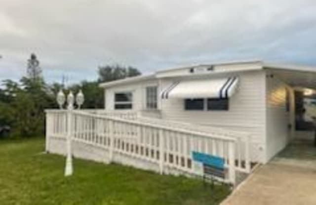 7897 Southeast Swan Avenue - 7897 Southeast Swan Avenue, Hobe Sound, FL 33455