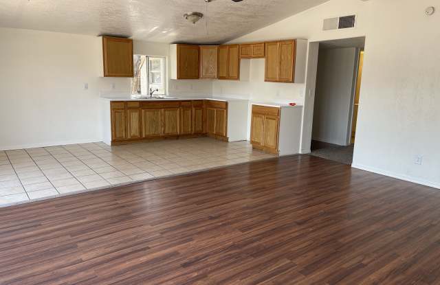 3213 W Holly St - 3213 West Holly Street, Phoenix, AZ 85009