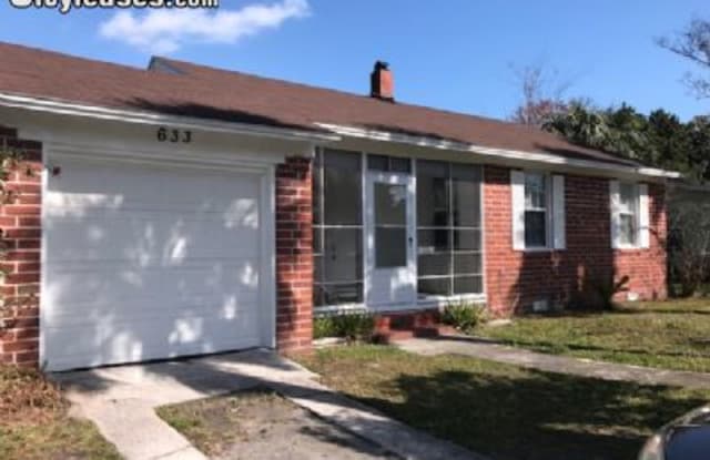 633 13th Avenue North - 633 13th Avenue North, Jacksonville Beach, FL 32250