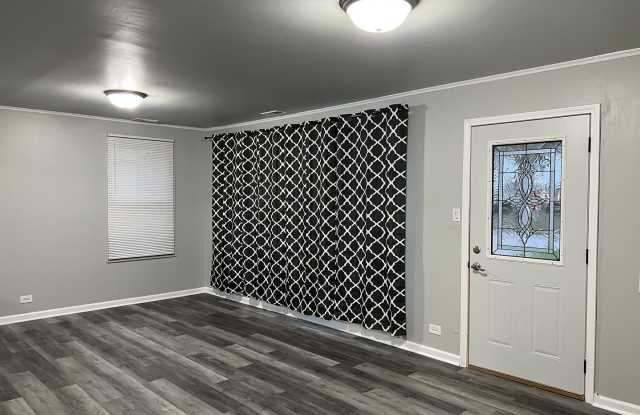 2534 Spruce Road Gallery 2