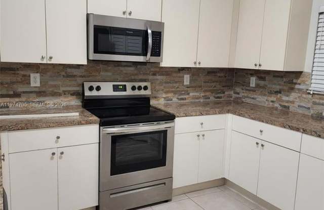 1231 NE 32nd Avenue 1231, Homestead, FL 33033 photos photos