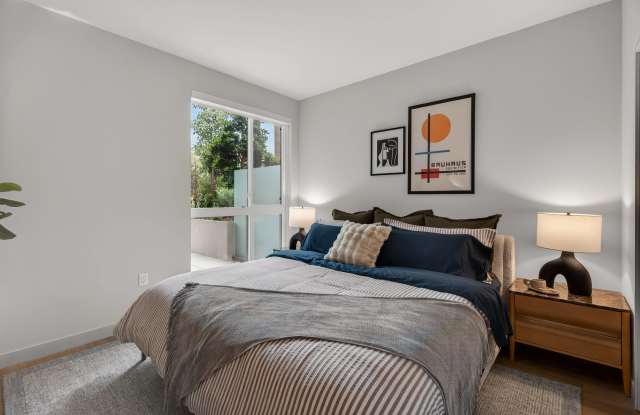 5420 Sunset Gallery 4