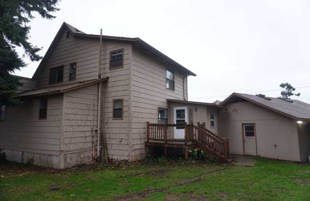 Cozy 2-Story 3BR + Bonus Rm Home for Lease in Salmon Creek - 14017 NW 43rd Ave - 14017 Northwest 43rd Avenue, Felida, WA 98685 Cozy 2-Story 3BR + Bonus Rm Home for Lease in Salmon Creek - 14017 NW 43rd Ave - 14017 Northwest 43rd Avenue, Felida, WA 98685