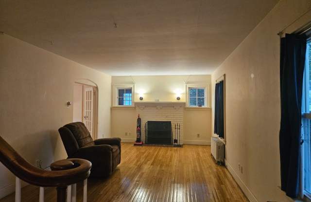 172 W PROSPECT AVE Gallery 3
