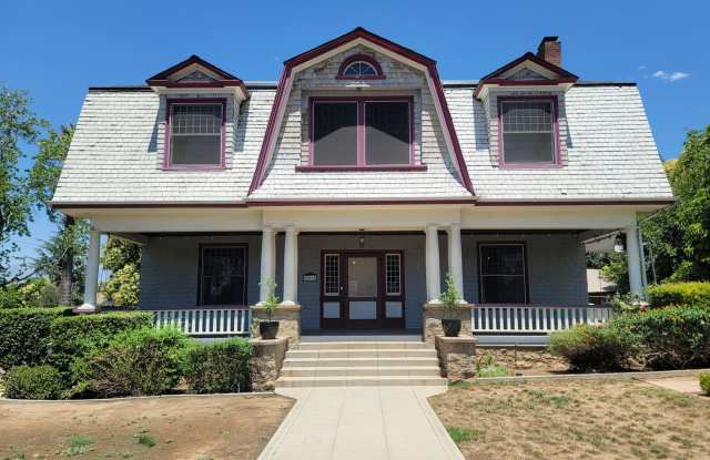 Beautifully Restored 4-Bedroom Home on a Corner Lot in South Redlands! photos photos