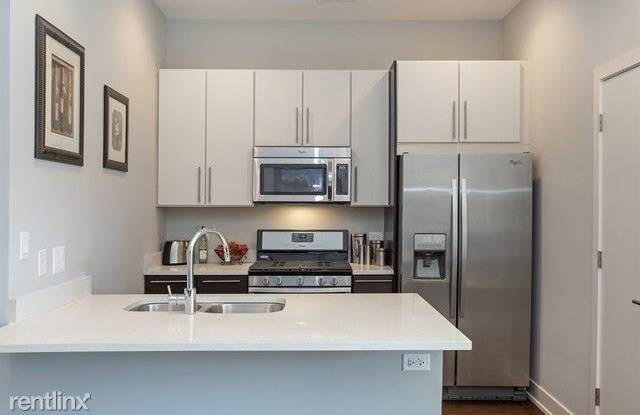 2730 W North Ave 305A - 2730 West North Shore Avenue, Chicago, IL 60645